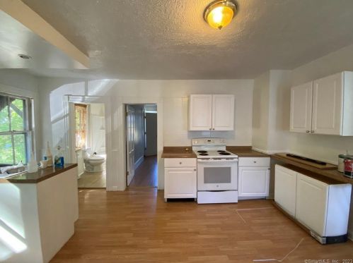 91 Riverside Ave, Torrington CT  06790-4842 exterior