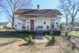 11 Jackson St, Liberty, SC 29657-1209