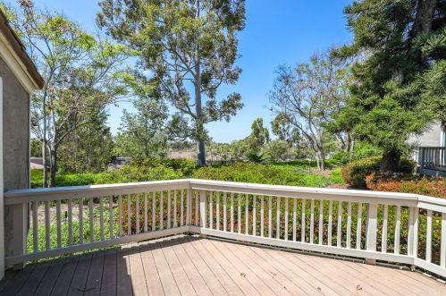 17 Valley Vw, Irvine, CA 92612-3211