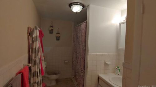 56 Wakelee Avenue Ext, Huntington CT  06484-3963 exterior