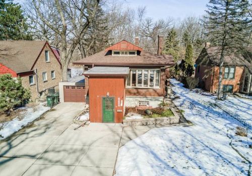 8726 Rockefeller Ave, Brookfield, IL 60513-1417