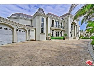 12415 Promontory Rd, Los Angeles CA  90049-6800 exterior