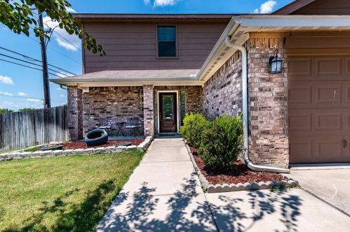 3601 Venera St, Fort Worth, TX 76106-2615