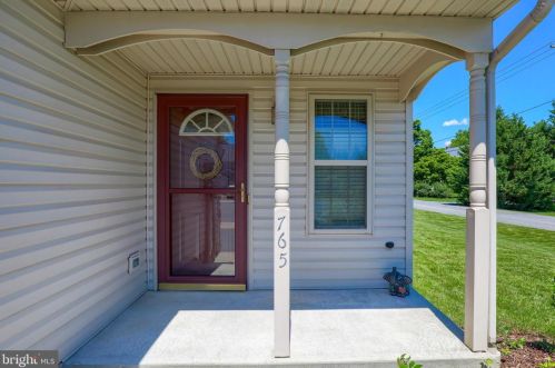 765 Sylvan Rd, Lancaster, PA 17601-2442