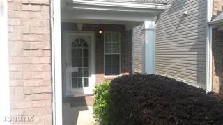 5859 El Segundo Way, Atlanta GA  30349-7519 exterior
