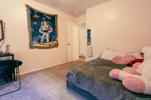 3721 Riverside Pkwy, Greeley CO  80620-2801 exterior