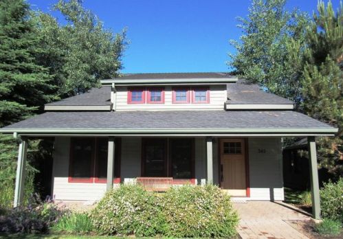 345 Cottonwood St, Black Butte Ranch, OR 97759-2617