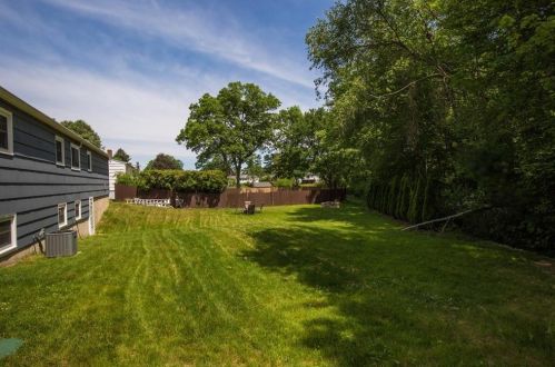 18 Myra Rd, Coventry, RI 02816-4313