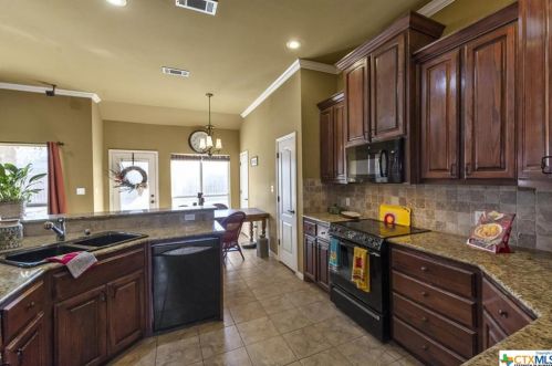 600 Marshall Dr, Morgans Point TX 76513-3787 exterior