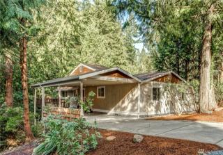 22 Little Strawberry Ln, Bellingham, WA 98229-7813
