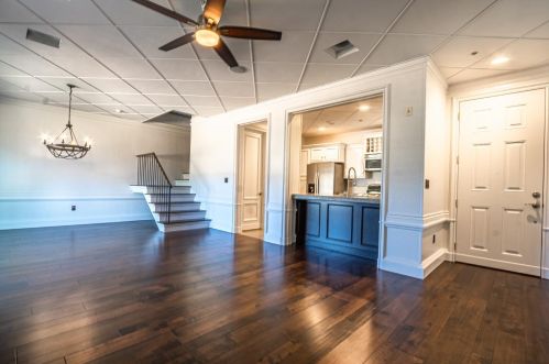 3901 Esplanade Cir, Folsom, CA 95630-7383