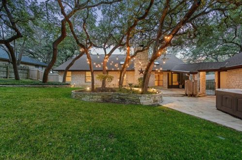 4602 Crk, Austin TX  78735-6401 exterior