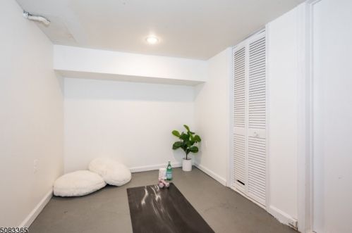 122 Midland Blvd, Maplewood NJ 07040-1809 exterior