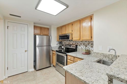 199 14th St, Atlanta GA  30318-7827 exterior