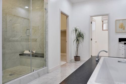 121 Long Fence, Irvine CA  92602-1807 exterior