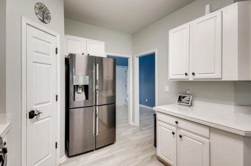 3906 Concord Walk Dr, Smyrna GA  30082-3658 exterior