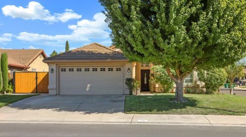 72 Westbrook Dr, Lodi, CA 95242-8334