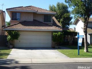 1724 Chauncy Way, Ceres, CA 95307-9240