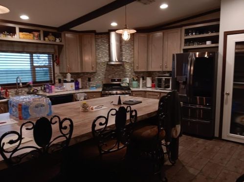 2645 Fairway Dr, Angleton TX 77515-7396 exterior