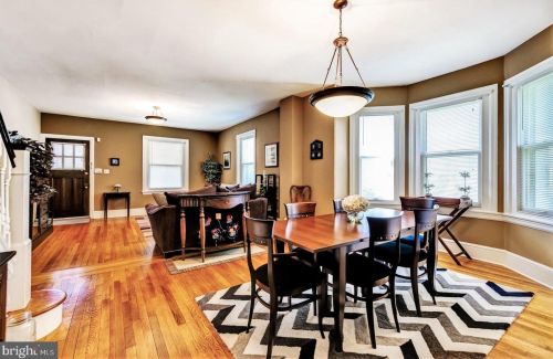 225 Gravers Ln, Philadelphia PA 19118-2802 exterior