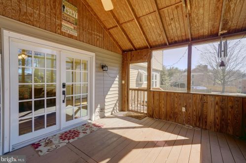 1900 Autumn Ridge Cir, Silver Spring MD 20906-5826 exterior