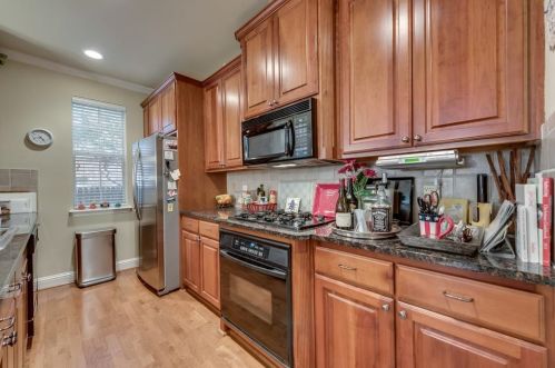 2508 Corbeau Dr, Irving TX  75038-5671 exterior