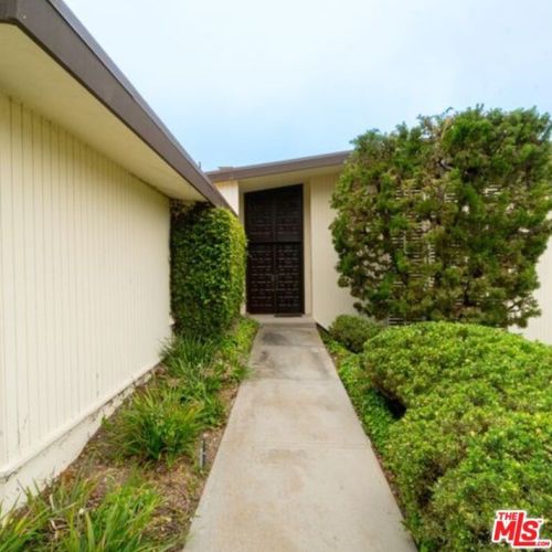 28711 Cedarbluff Dr, Palos Verdes Estates, CA 90275-3115