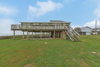 12802 Bermuda Beach Dr, Galveston, TX 77554-2701