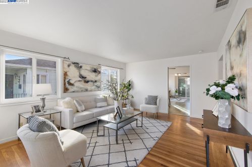 1381 Marybelle Ave, San Leandro CA 94577-2319 exterior