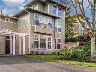 3752 Providence Point Dr, Bellevue, WA 98029-7219