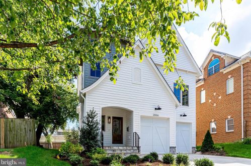 2806 1st Rd, Arlington, VA 22201-1010
