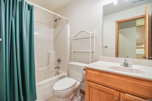 55384 Falling Water Dr, Elkhart IN  46514-0074 exterior