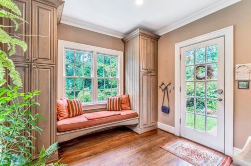 945 Eulalia Rd, Atlanta GA  30319-1306 exterior