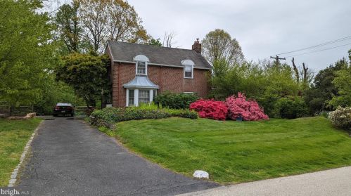 2 Green Valley Rd, Media, PA 19086-6051