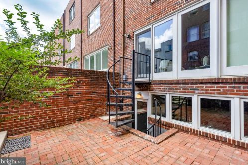 1726 Lombard St, Philadelphia PA  19147-1531 exterior