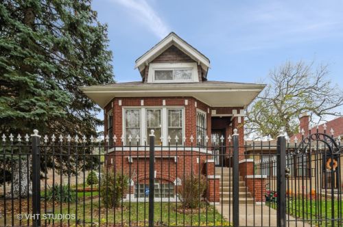 5524 Ada St, Chicago, IL 60636-1408