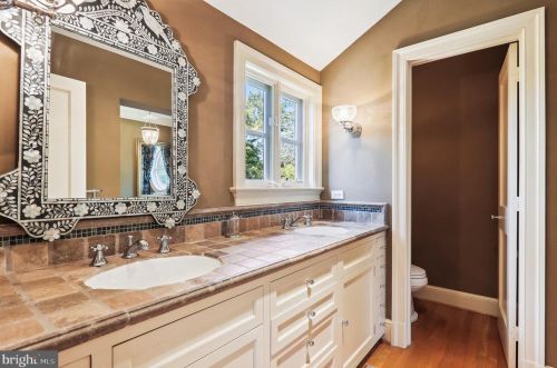 1310 Noyes Dr, Silver Spring MD 20910-2224 exterior