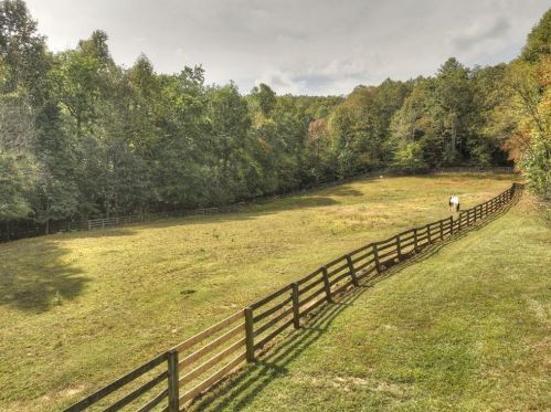 900 Evans Rd, Ellijay, GA 30536-8349