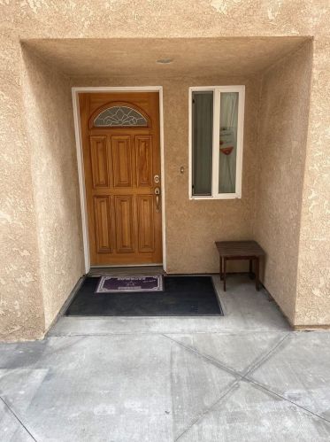812 Beach Ave, Inglewood, CA 90302-2004