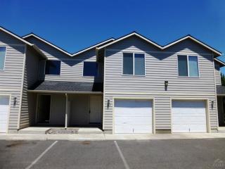 1462 16th St, Eagle Crest, OR 97756-2927