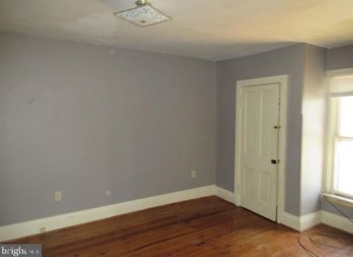 320 Middle St, Hanover PA 17331-3746 exterior