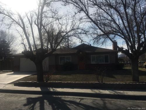 503 Elm St, Tehachapi, CA 93561-1942