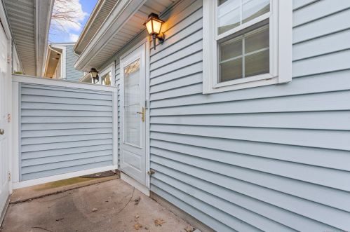 207 Misty Meadow Ln, Wapping, CT 06074-6915