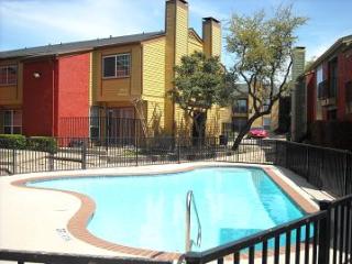 8303 Skillman St, Dallas TX  75231-2001 exterior