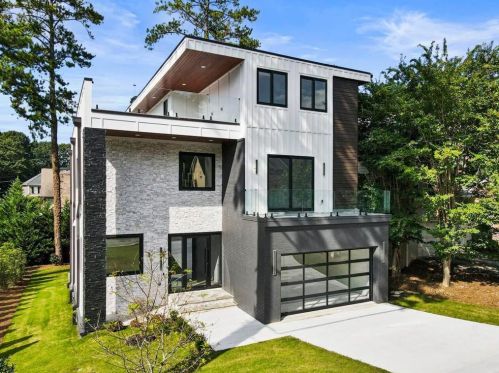 2374 Logan Cir, Atlanta GA  30318-2855 exterior