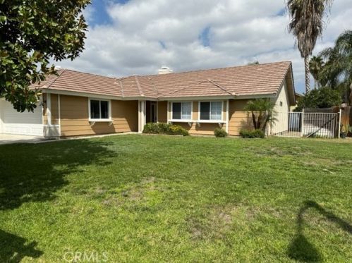 1235 Beringer Dr, San Jacinto, CA 92583-5708