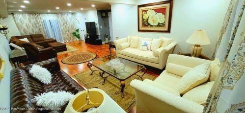 1214 Allaire Ave, Tinton Falls NJ  07712-3502 exterior