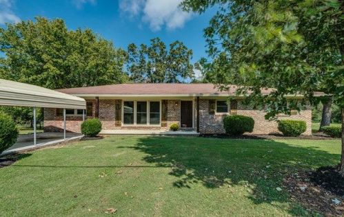 332 Sunset Dr, Ravenscroft, TN 38583-2471