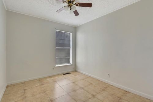 3605 Bryn Mawr Dr, Irving TX  75062-4531 exterior