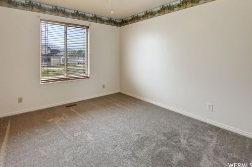 3917 3850, Ogden UT  84405-1590 exterior